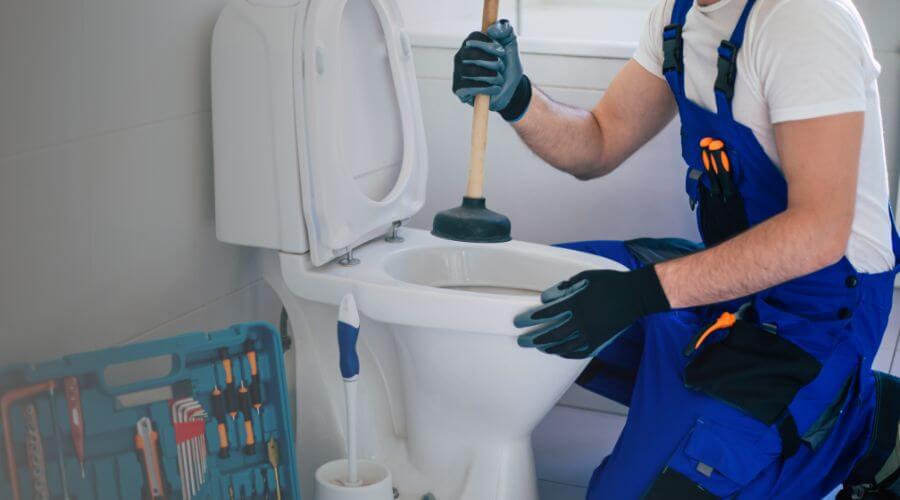 Expert burst pipe repair services in Waco, NE
